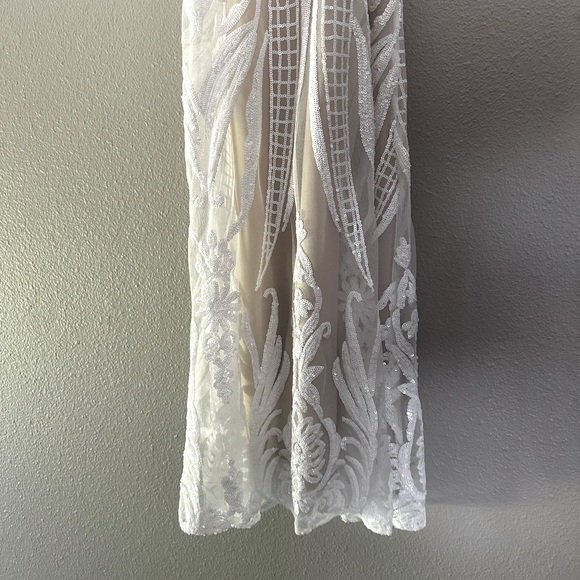 Lulus Always Adored White and Nude
Sequin Mermaid Maxi Wedding Dress XS - Picture 10 of 13